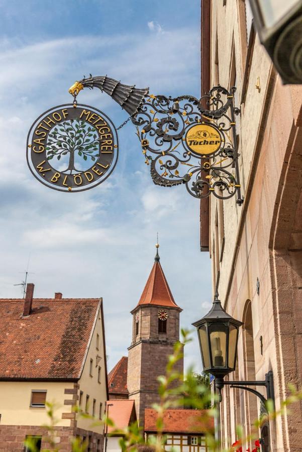 Bloedel Gasthof Gruener Baum Hotel Nuremberg ภายนอก รูปภาพ