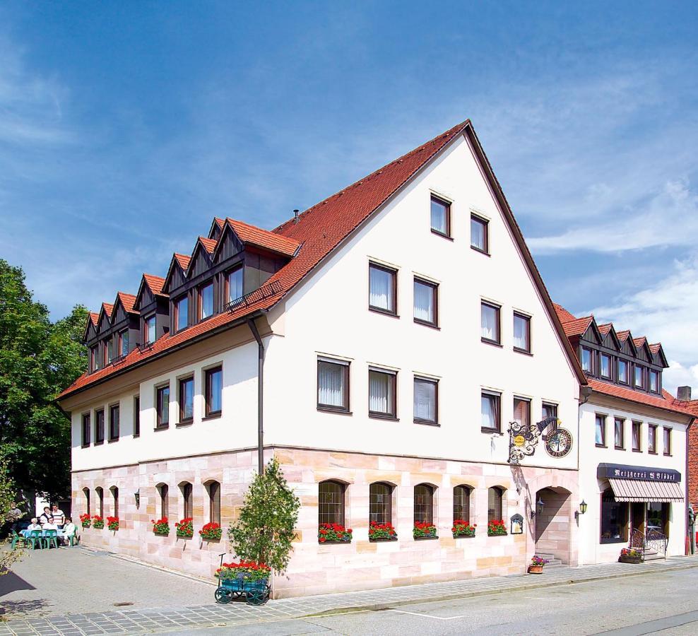 Bloedel Gasthof Gruener Baum Hotel Nuremberg ภายนอก รูปภาพ